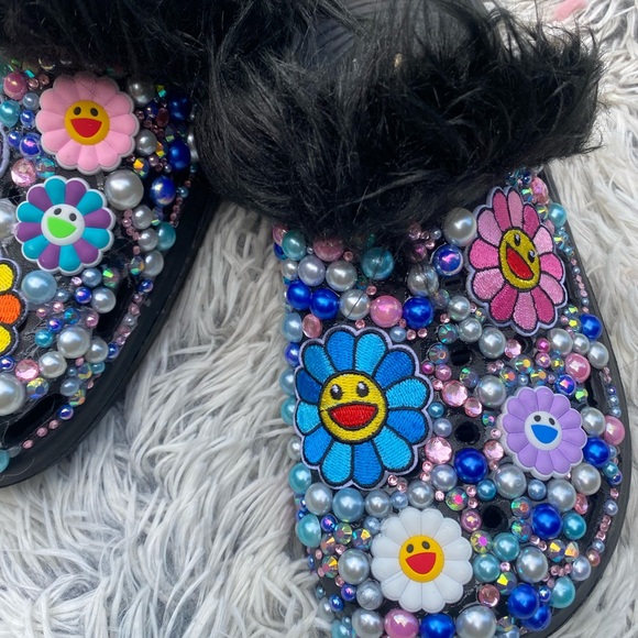 Custom Crocs - Picture 4 of 9